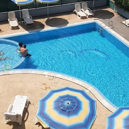 Vp Kristal Апартамент *